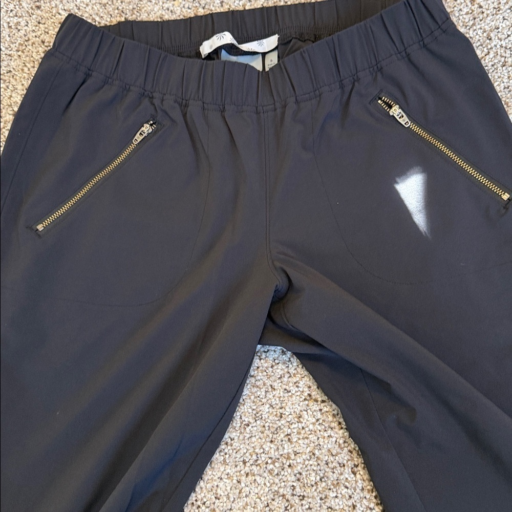 Athleta Black Pants with ankle ruching, size 6, VGUC - Picture 2 of 7